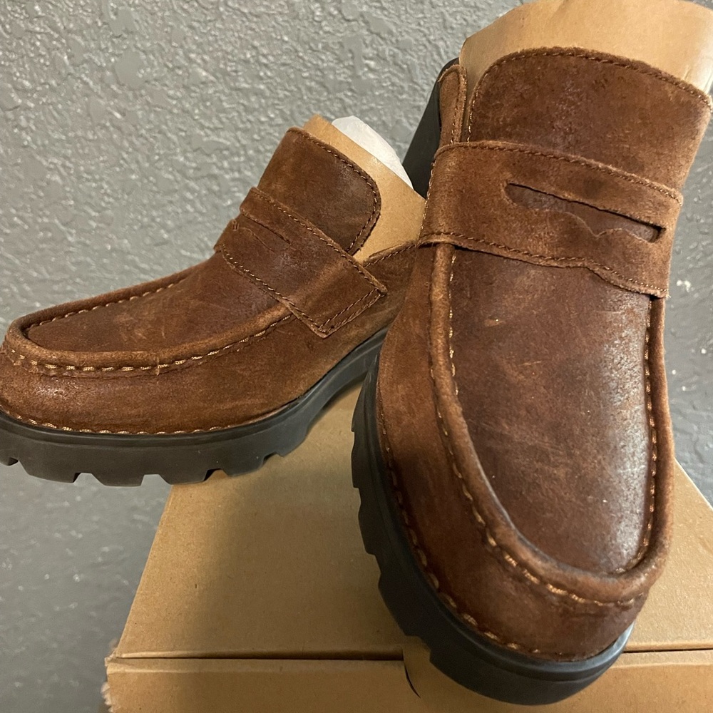 Born Ladies Rich Brown Leather Loafers